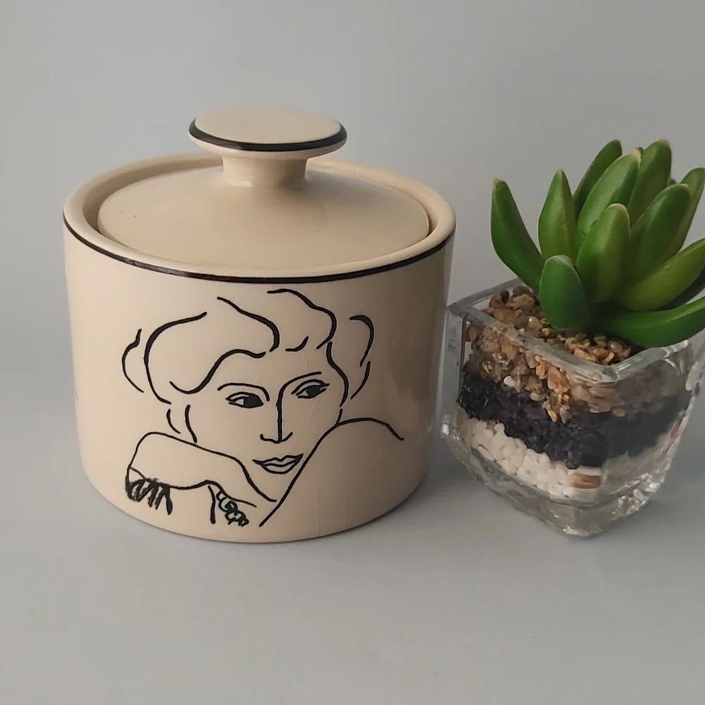 Sango Handcrafted Francesca French Lady Sugar Bowl Style Modern Collection